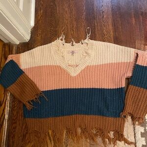 Love Tree Multicolor Fringed V-Neck Sweater